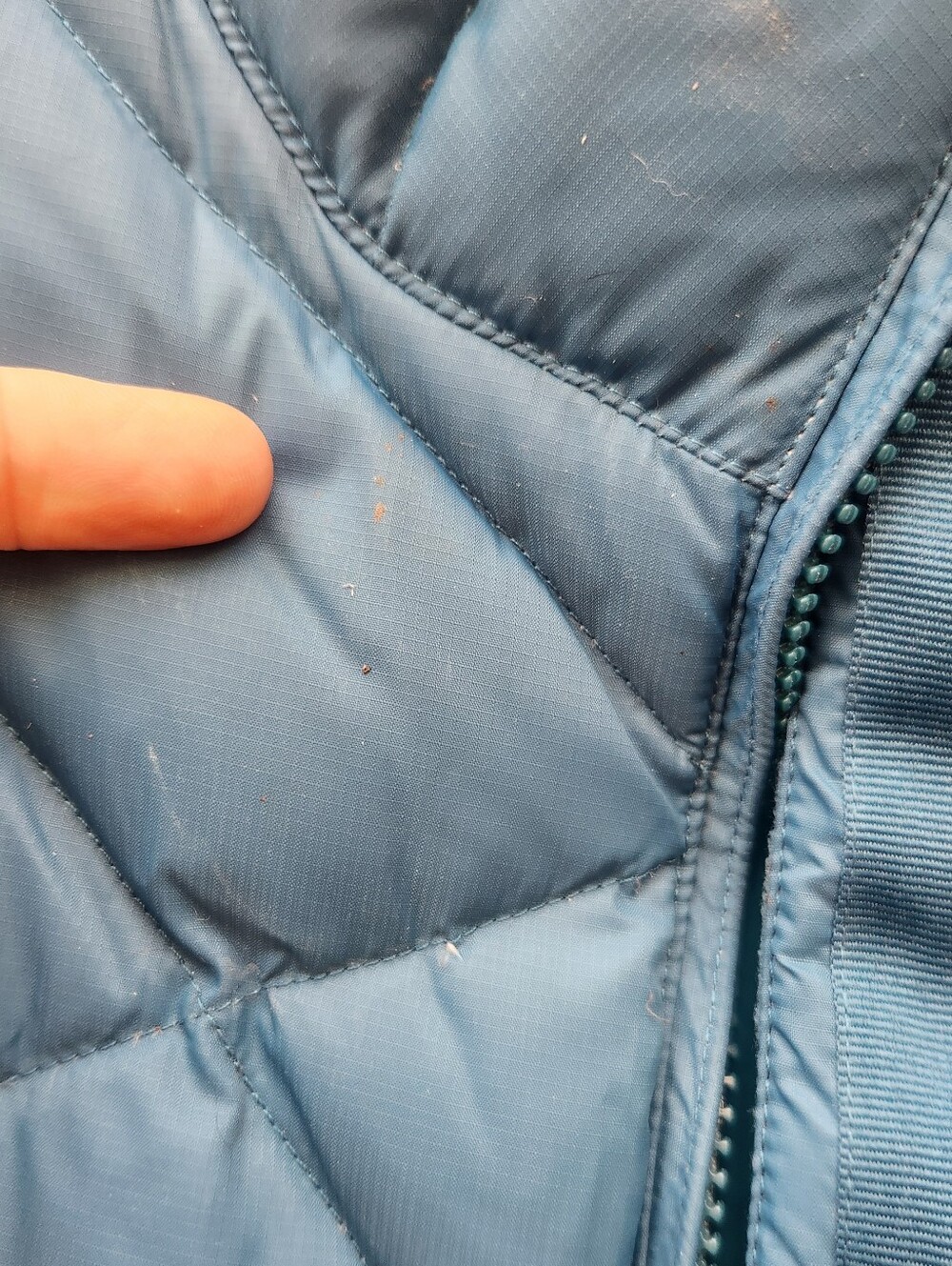 CABELAS Women’s Vest Large Blue Goose Down Quilted Lined Outdoors Winter - Picture 7 of 13